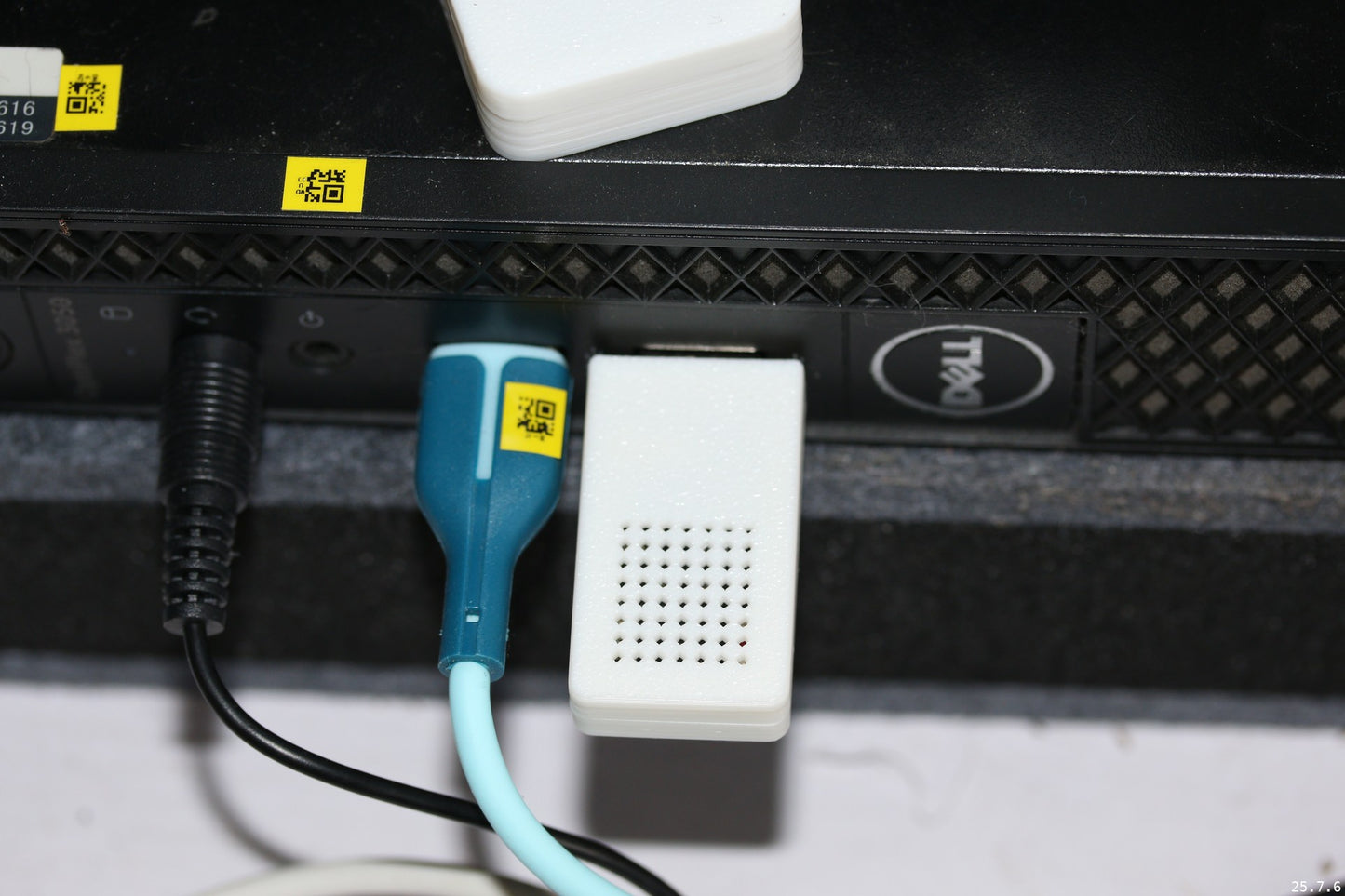 Bluetooth Proxies BLEDongle-1M For HomeAssistant By Screek (ESP32 + ESPHome + USB-A)